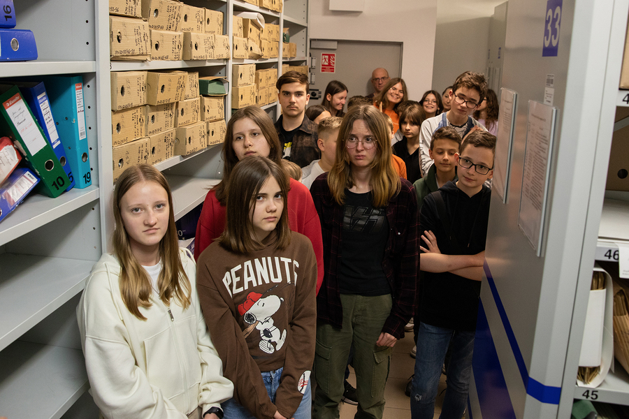 Lekcja archiwalna dla uczniów Szkoły Podstawowej Nr 11 im. generała Stanisława Maczka w Rzeszowie– Rzeszów, 21 kwietnia 2023. Fot. Igor Witowicz (IPN)