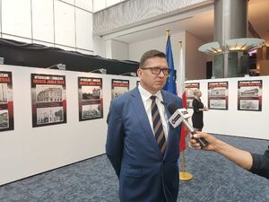 Otwarcie wystawa „Wysiedlenie i zburzenie miasta Jasła w 1944 r. ” w Parlamencie Europejskim – Bruksela, 25 kwietnia 2023 r. Fot. Marcin Bukała (IPN)