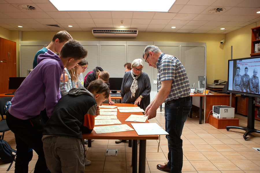 Lekcja archiwalna dla uczniów Szkoły Podstawowej w Białce – Rzeszów, 29 maja 2023 r. Fot. Igor Witowicz (IPN)