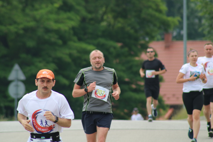 Pobiegli „Ku wolności” – Pilzno, 17 czerwca 2023. Fot. Rzemieślnicza Branżowa Szkoła I Stopnia im. bł. Karoliny Kózkówny w Pilźnie