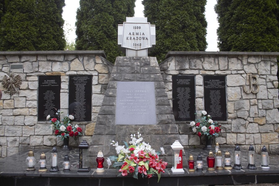 Śladami dziadka - prof. Henryka Dembińskiego „Juliusza” i ojca - prof. Ludwika Dembińskiego wędrował prof. Paweł H. Dembiński z rodziną. Fot. Natalia Chodór