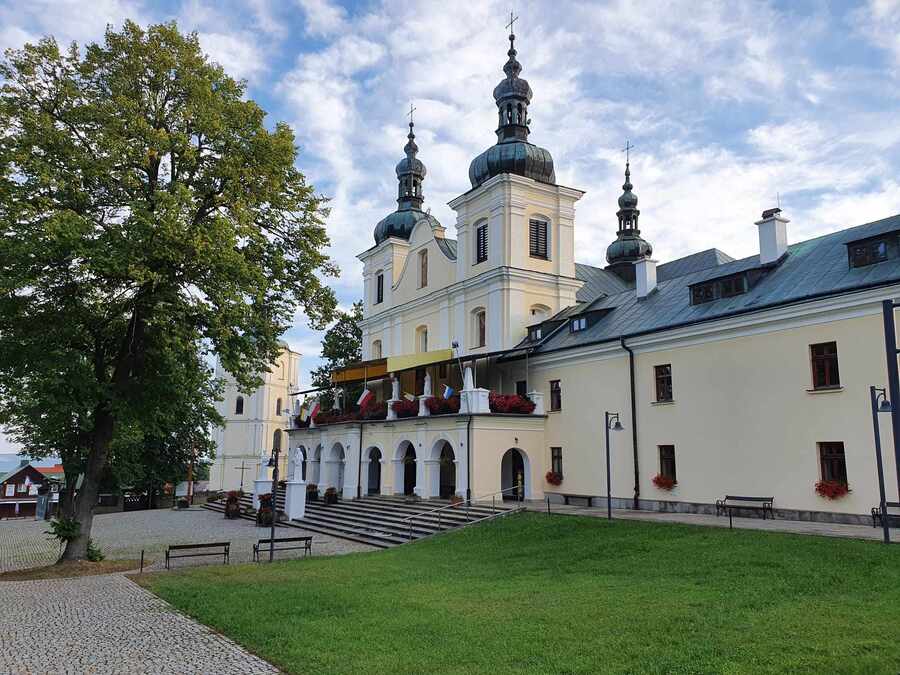 „Edukacyjny Rajd Motocyklowy – odcinek specjalny Katyń 80. rocznica ujawnienia” – Kalwaria Pacławska, 6 sierpnia 2023. Fot. Małgorzata Waksmundzka- Szarek