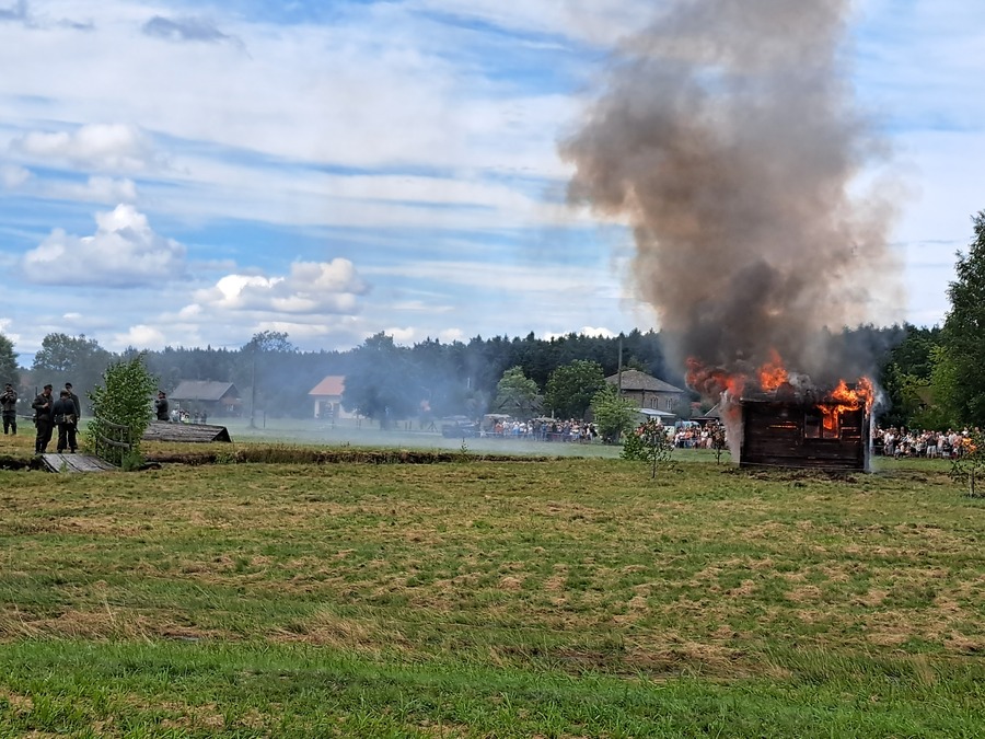 Piknik militarny i wystawa IPN „Polskie Państwo Podziemne na Rzeszowszczyźnie 1939-1944/45” – Blizna, 6 sierpnia 2023. Fot. Mateusz Surman