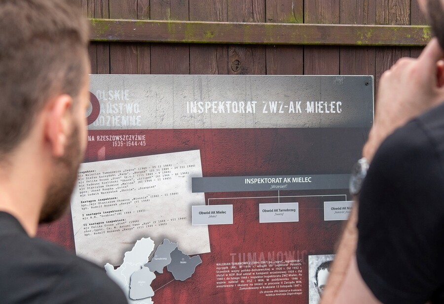 Piknik militarny i wystawa IPN „Polskie Państwo Podziemne na Rzeszowszczyźnie 1939-1944/45” – Blizna, 6 sierpnia 2023. Fot. Mateusz Surman