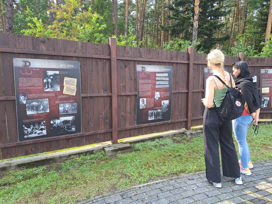 Piknik militarny i wystawa IPN „Polskie Państwo Podziemne na Rzeszowszczyźnie 1939-1944/45” – Blizna, 6 sierpnia 2023. Fot. Mateusz Surman