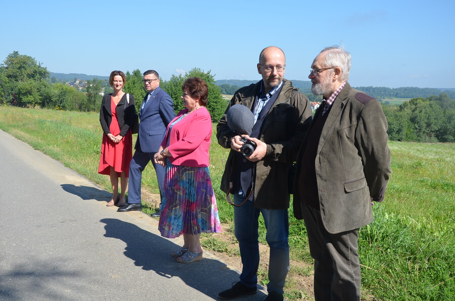 Odsłonięcie tablicy upamiętniającej 81. rocznicę Akcji Reinhardt – Jasienica Rosielna, 11 sierpnia 2023. Fot. Katarzyna Gajda-Bator (IPN)