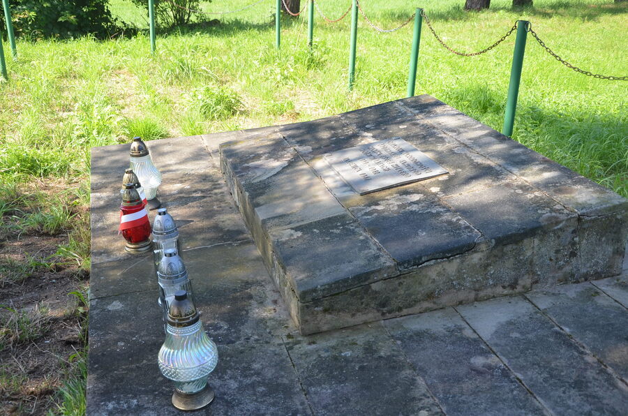 Odsłonięcie tablicy upamiętniającej 81. rocznicę Akcji Reinhardt – Jasienica Rosielna, 11 sierpnia 2023. Fot. Katarzyna Gajda-Bator (IPN)