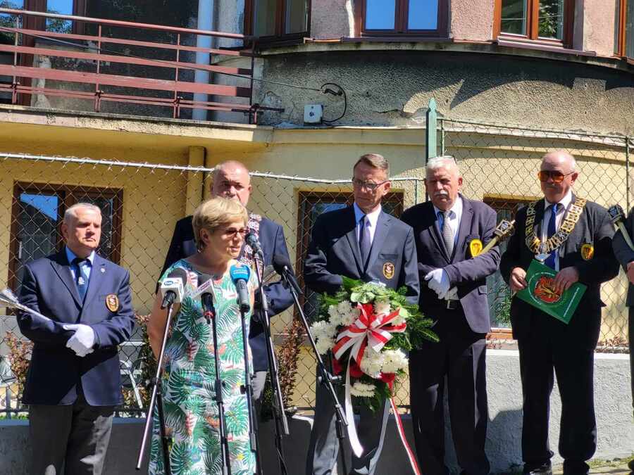 Uroczyste odsłonięcie tablicy pamięci Franciszka Głowacza, Kazimierza Cieszyńskiego, Zbigniewa Kuchcińskiego – Przemyśl, 13 sierpnia 2023. Fot. Maria Rejman (IPN)