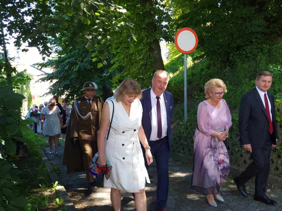 Uroczyste odsłonięcie tablicy pamięci Franciszka Głowacza, Kazimierza Cieszyńskiego, Zbigniewa Kuchcińskiego – Przemyśl, 13 sierpnia 2023. Fot. Maria Rejman (IPN)