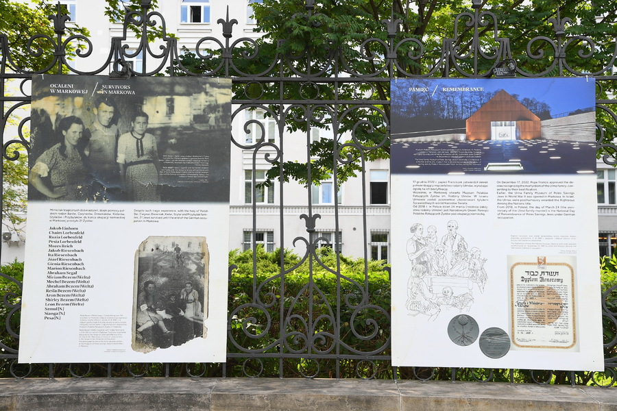 Wystawa plenerowa „Śmierć za człowieczeństwo. Rodzina Ulmów” – Ministerstwo Sprawiedliwości, przy Al. Ujazdowskich 11 w Warszawie