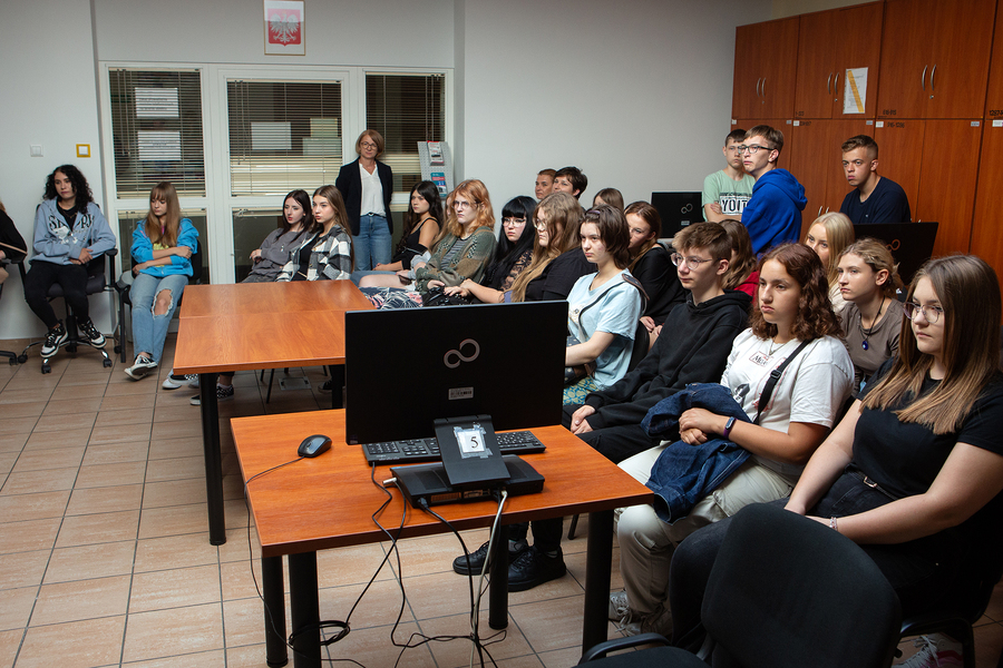 Zajęcia archiwalne i edukacyjne uczniów LO w Kołaczycach w IPN – Rzeszów, 22 września 2023. Fot. Igor Witowicz (IPN)