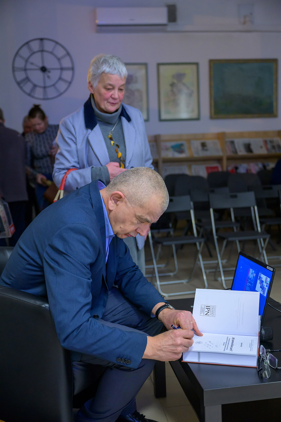 Promocja książki dr Bogusława Wójcika „Być pomocnikiem partii”– Tarnów, 12 grudnia 2023.Fot. Paweł Topolski.