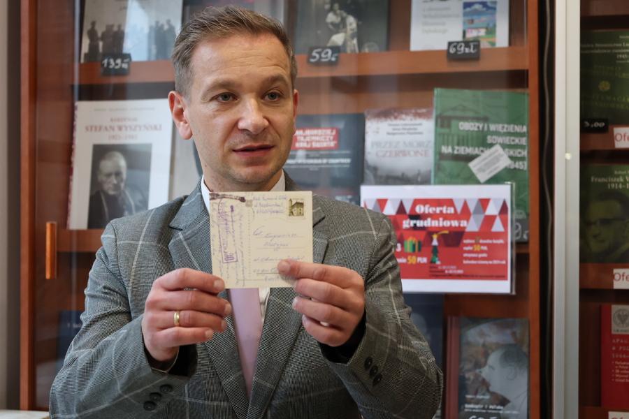 Wystawa eksponatów filatelistycznych dotyczących cenzury korespondencji w okresie stanu wojennego w Polsce – Rzeszów, 13 grudnia 2023 . Fot. Katarzyna Gajda-Bator (IPN)