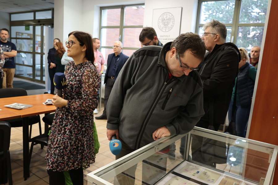 Wystawa eksponatów filatelistycznych dotyczących cenzury korespondencji w okresie stanu wojennego w Polsce – Rzeszów, 13 grudnia 2023 . Fot. Katarzyna Gajda-Bator (IPN)