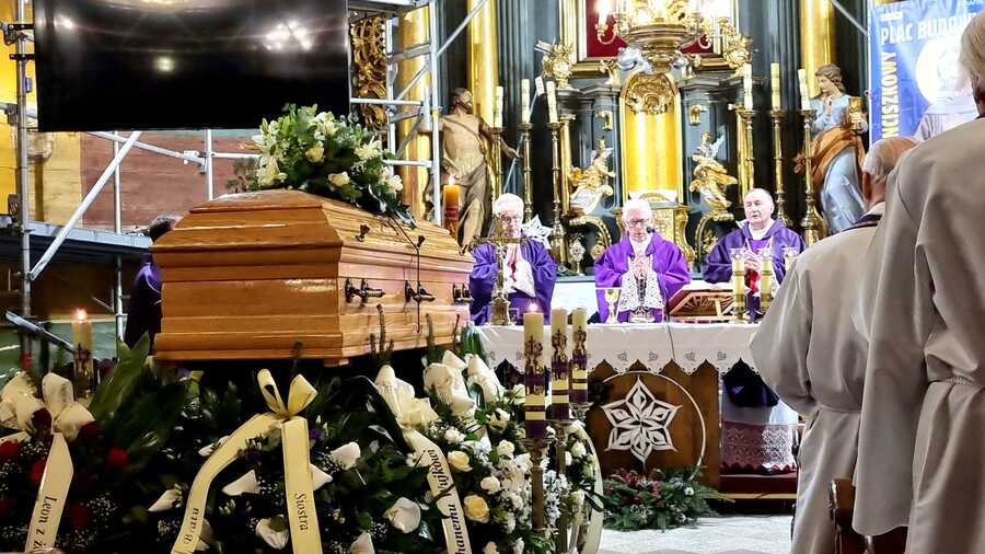 Uroczystości pogrzebowe śp. ks. prał. płk. Kazimierza Latawca – Gawłuszowice, 30 grudnia 2023. Fot. Łukasz Przybyło