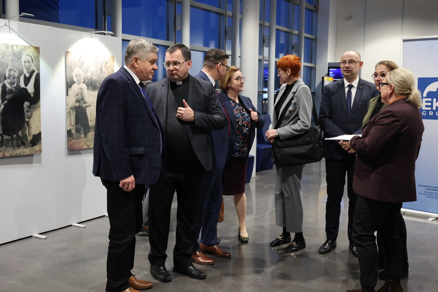 Otwarcie wystawy IPN „Śmierć za człowieczeństwo. Rodzina Ulmów” w Parlamencie Europejskim w Strasburgu– 16 stycznia 2024. Fot. Katarzyna Gajda-Bator (IPN)