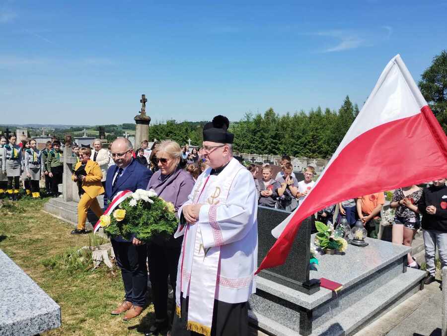 Obchody 80. rocznicy bitwy o Monte Cassino – Wielopole Skrzyńskie, 18 maja 2024. Anna Walczyk, Sylwia Zapał